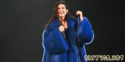 dua lipa honors sinead o’connor with emotional dublin tribute